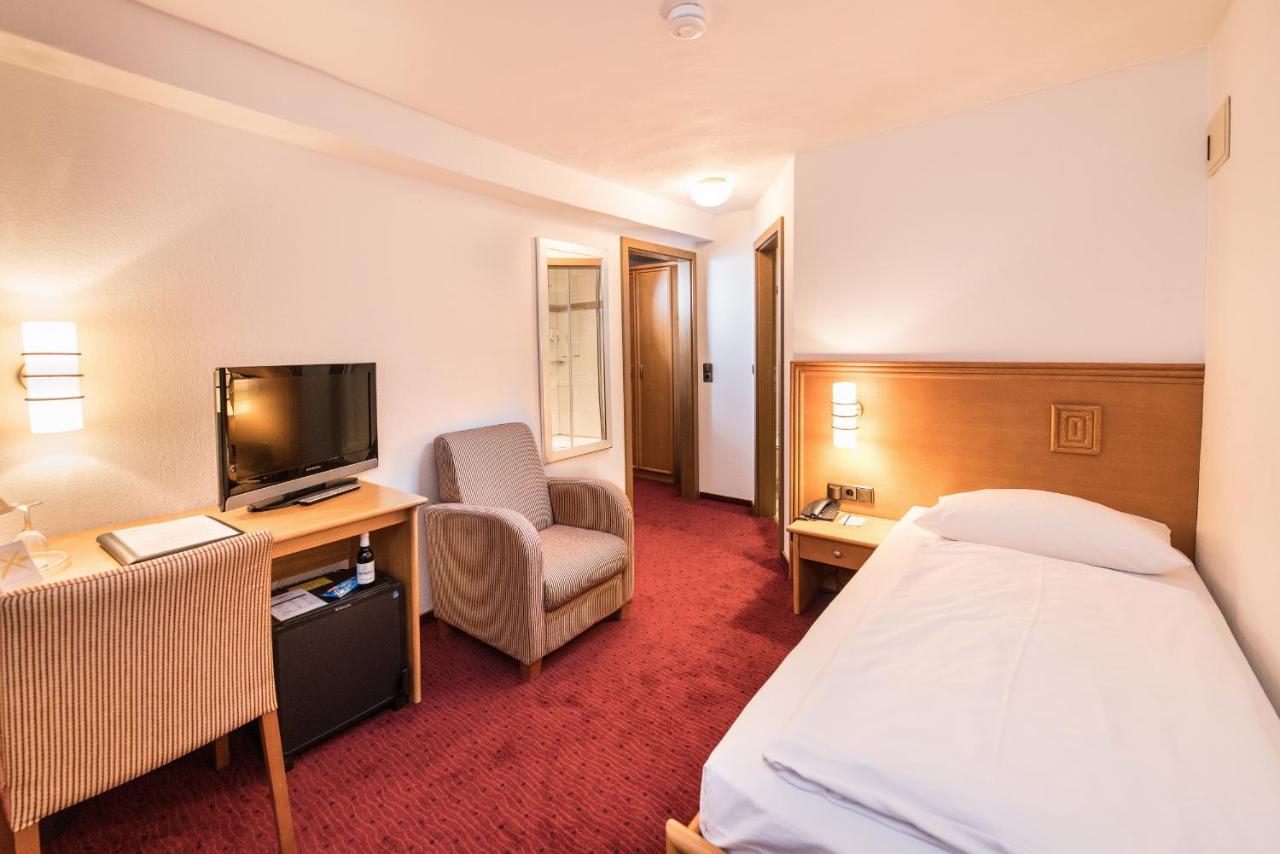 Goebels Hotel Zum Loewen Friedewald  Luaran gambar